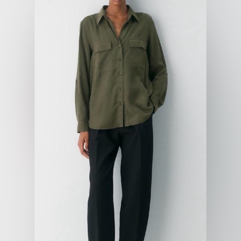 606. The Group Babaton Khaki Green Button-Down Shirt